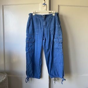 LIZ CLAIBORNE denim cargo jeans/capris